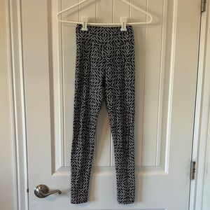 LuLaRoe Black and White Geometric Kids Leggings